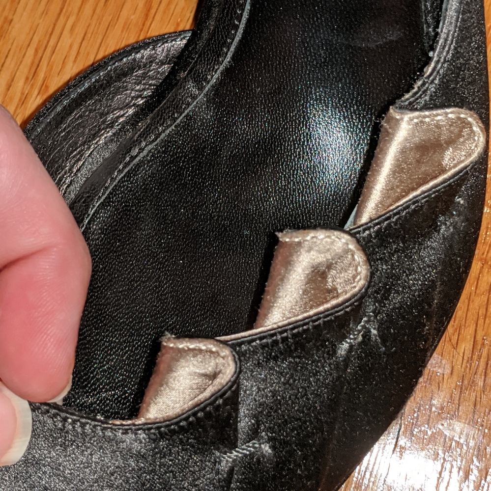 Giorgio Armani black heels pumps NEW without box